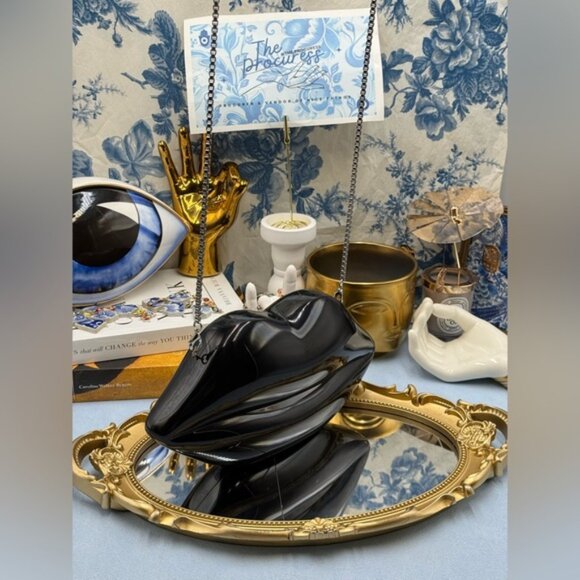 🆕 LULU GUINNESS 🧿 NWOT Black Medium Iconic Lips Perspex Clutch Bag - Picture 4 of 16